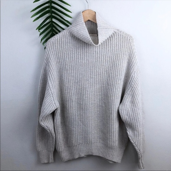 Aritzia Sweaters - Aritzia Wilfred Montpellier sweater